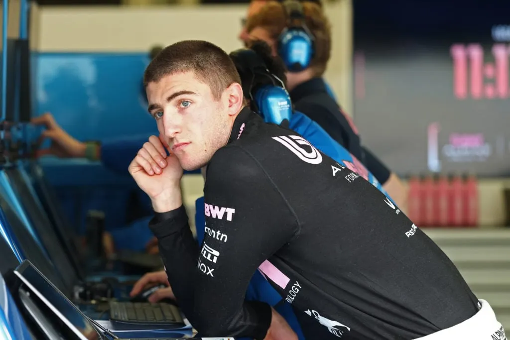 바레인에서의 Formula 1 테스트 - 1일차' title='Jolyon Palmer는 Jack Doohan이 Franco Colapinto를 알파인 예비 드라이버로 설치하면서 집중해야 한다고 생각하는 것