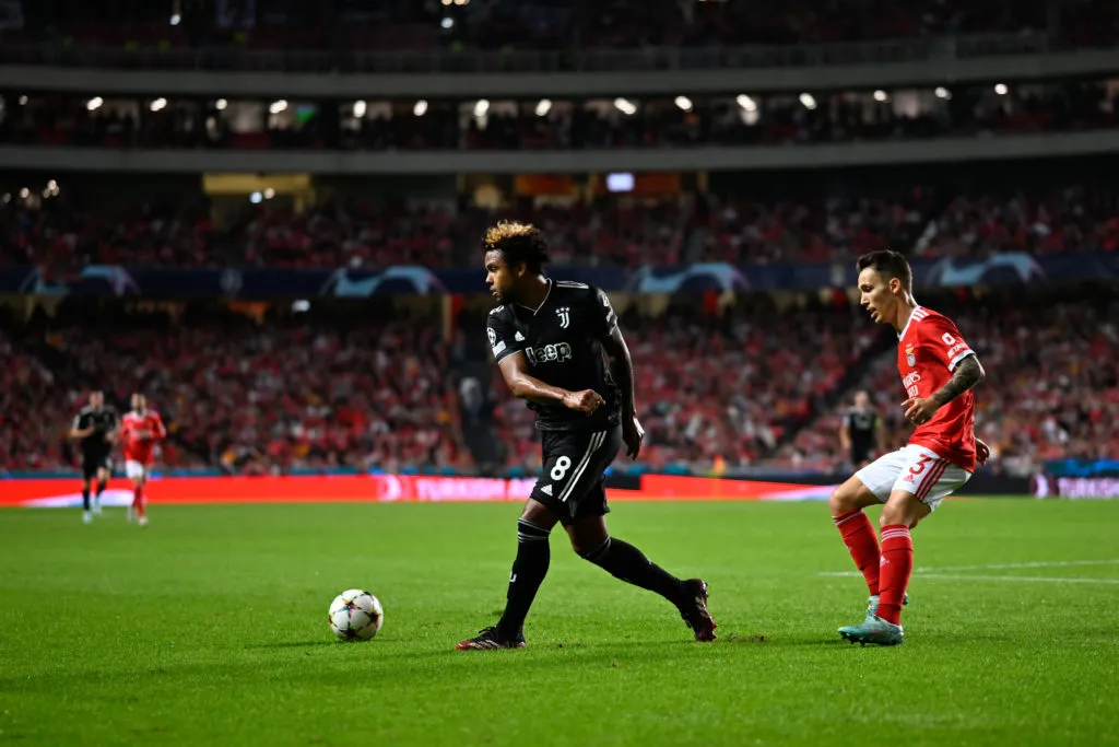 SL 벤피카 대 유벤투스: 그룹 H - UEFA 챔피언스 리그' title=''그는 미드필더에 불을 붙였습니다': 클린트 뎀프시가 리즈를 칭찬했습니다