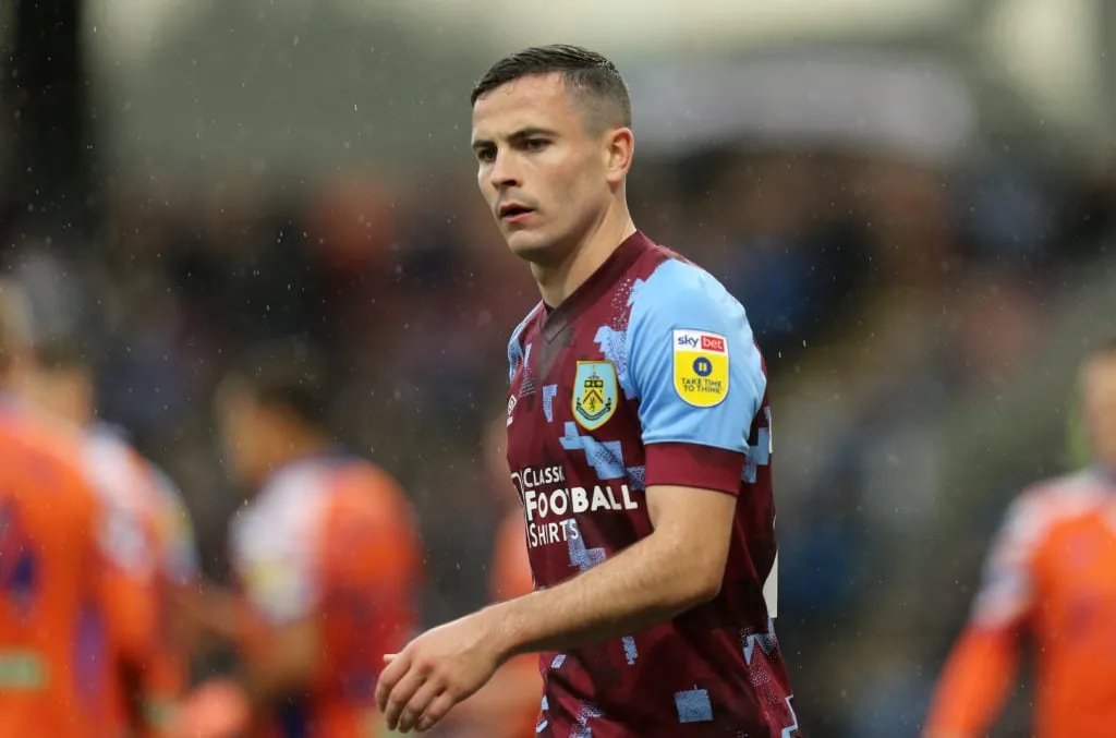 Burnley contre Swansea City – Championnat Sky Bet' title='Sonny Perkins Josh Cullen à West Ham XI s’ils gardaient leurs meilleurs espoirs