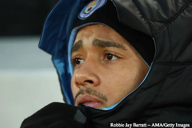 Gabriel Jesús del Manchester City durante el partido de la Premier League entre el Liverpool FC y el Manchester City en Anfield el 10 de noviembre de 2019 en Liverpool, Reino Unido.' title='Gabriel Jesús del Manchester City envía un mensaje al Liverpool