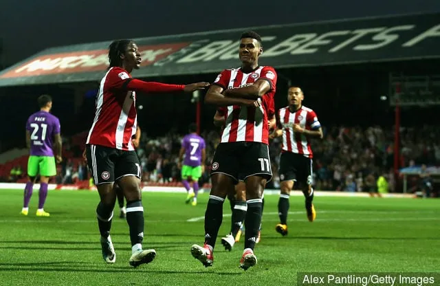 Олі Уоткінс з 'Брэнтфарда' святкуе пасля таго, як забіў першы гол сваёй камандзе падчас матчу Sky Bet Championship паміж 'Брэнтфардам' і 'Брысталь Сіці' на 'Грыфін Парку' 15 жніўня 2017 года ў...' title='Бос 'Брэнтфарда' Томас Фрэнк каментуе 'тыпу Раналда' Олі Уоткінса перад паездкай у 'Лідс Юнайтэд