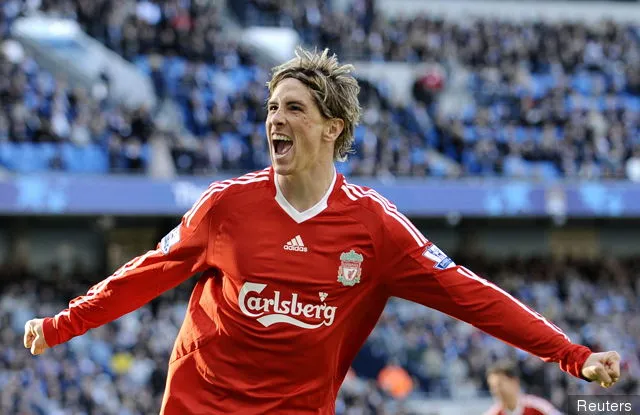 Fernando Torres fejrer scoringen for Liverpool' title='Fernando Torres hævder, at Liverpool præsenterede ham som en forræder over Chelsea-bevægelsen