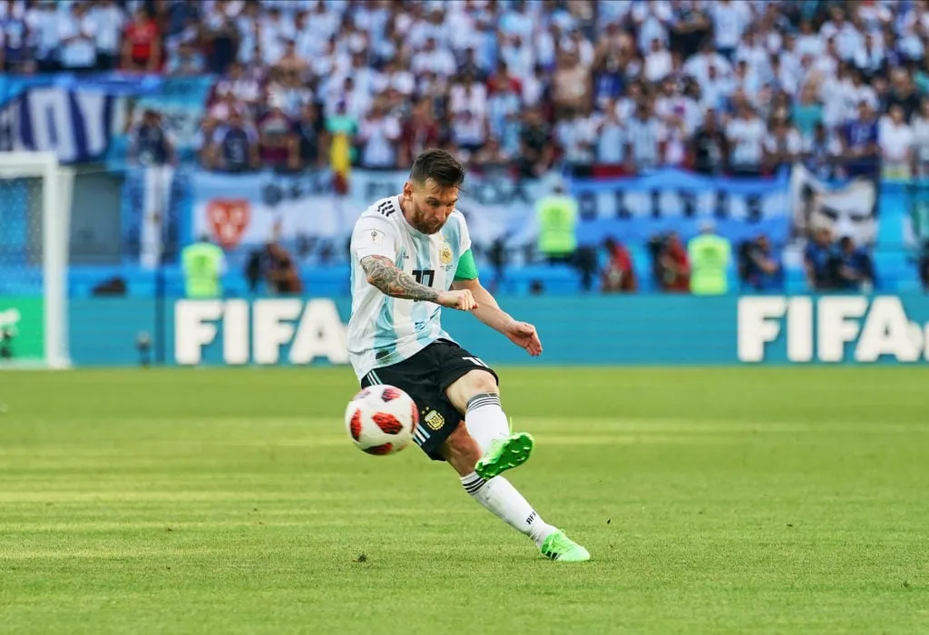 Jalkapallon MM-kisat - Ranska vastaan Argentiina 16. välierissä' title='Higuain voitti Lionel Messin Argentiinan joukkuetovereiden kaikkien aikojen MM-kisat XI