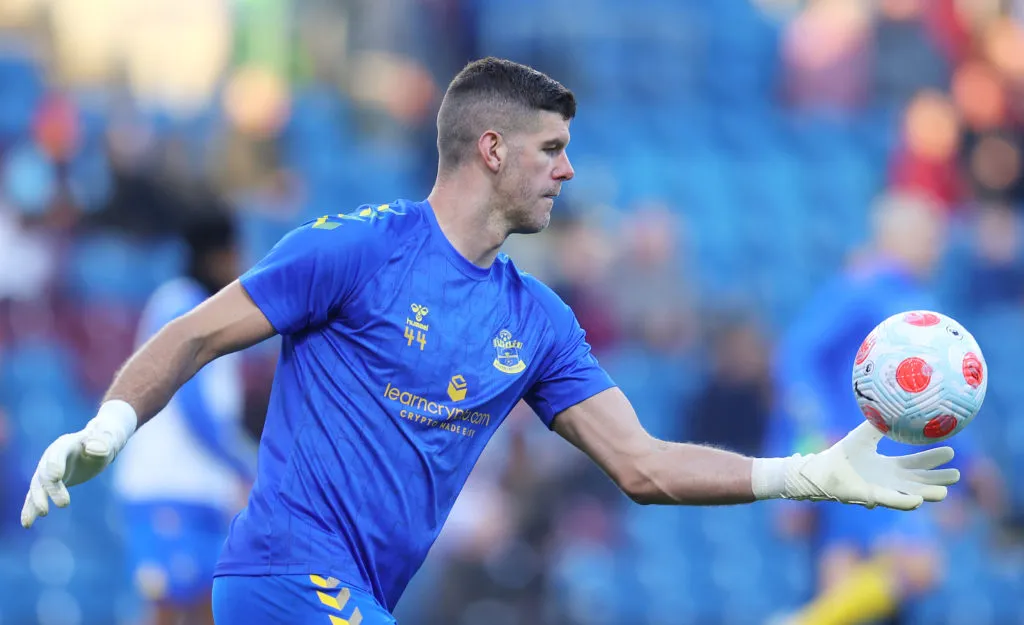 Fraser Forster tottenham zuidampton' title='Rapport beweert dat de Engelse club ex-Keltische ster zal vrijlaten. Een andere terugkeer van Bhoy zal zeker niet gebeuren