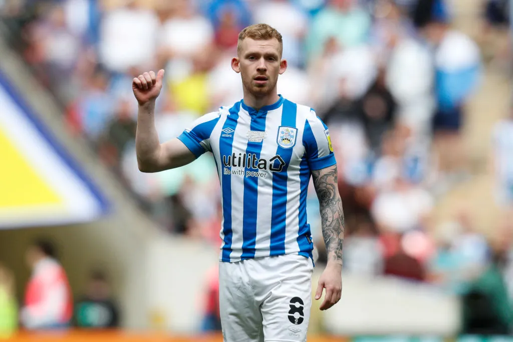 leeds nottingham forest Lewis O'Brien' title='Championship-spillere som fortjener Premier League-trekk denne sommeren