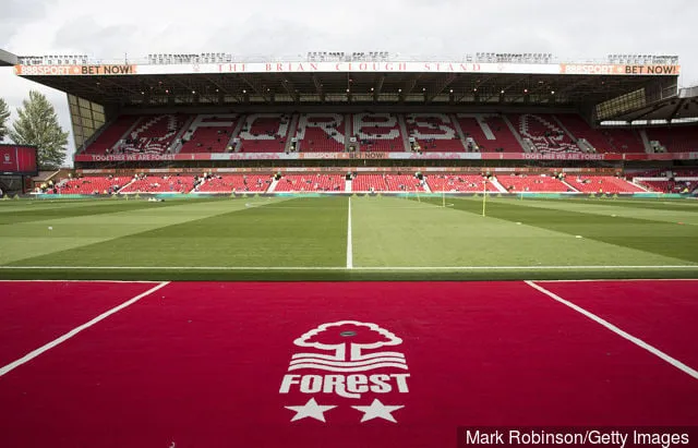 Generelt syn på Brian Clough-tribunen før Sky Bet Championship-kampen mellom Nottingham Forest og Middlesbrough på City Ground 19. august 2017 i Nottingham England.' title='Bekreftede lagoppstillinger: Nottingham Forest mot Aston Villa på City Ground