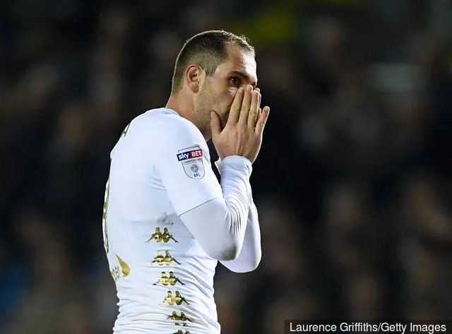 Pierre-Michel Lasogga från Leeds United reagerar efter en missad chans under Sky Bet Championship-matchen mellan Leeds United och Derby County på Elland Road den 31 oktober 2017 i Leeds...' title='Felipe Caicedo sägs att Leeds bör agera snabbt