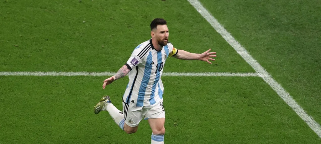 som har flest VM-spelningar' title='Varför är det VM-final klockan 15? Tidig avsparkstid förklaras för Argentina vs Frankrike