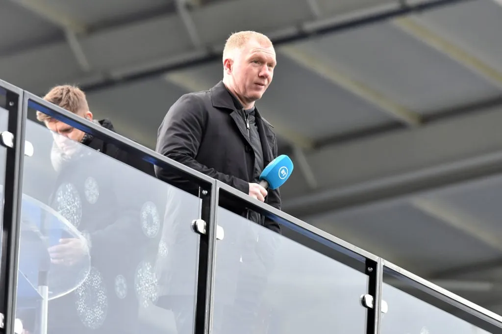 Leicester City – Manchester United – Premier League' title='Paul Scholes lecsapott Thomas Parteyre az Arsenal Manchester United elleni összecsapásán