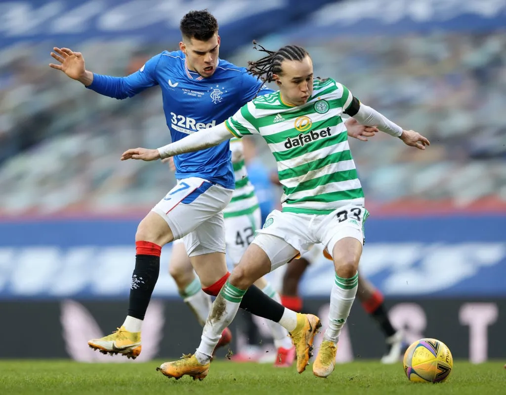 « Duffy se tresse les cheveux » : la réaction des fans du Celtic à la défaite des Rangers a un panneau d'appel téléphonique en points de suture' title='« Duffy se tresse les cheveux » : la réaction des fans du Celtic à la défaite des Rangers a un panneau d'appel téléphonique en points de suture