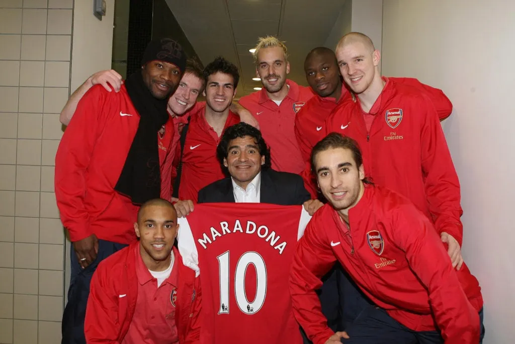 Arsenal FC' title='Idris Elba och drottning Elizabeth – 6 kändisar som faktiskt är Arsenal-fans