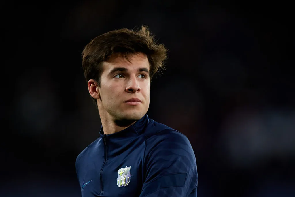 Пуіг Барселона' title='Галактыка - Рыкі Пуіг.