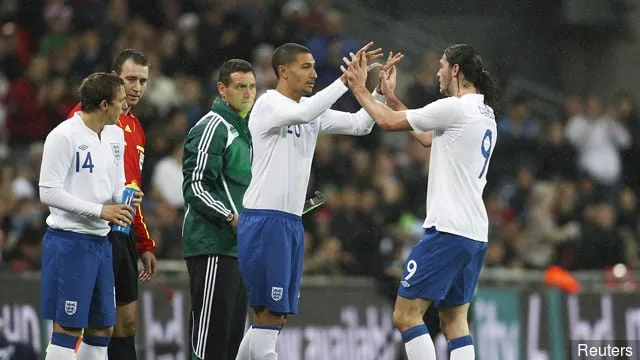 イングランド' title='復活したニューカッスル・ユナイテッドのスター、ジョンジョ・シェルベイは、彼の印象的なフォームが国際的なリコールにつながることを望んでいる