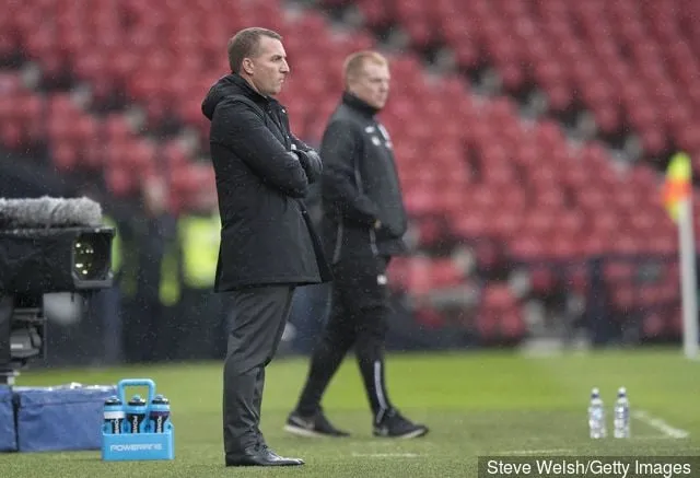 Manager von Celtic Brendan Rodgers schaut beim Halbfinale des Betfred Cup im Hampden Park am 21 2017. Oktober in Glasgow, Schottland, zu.' title='Ex-Celtic Aiden McGeady in atemberaubender Form, seit er Parkheads Verlangen eingestanden hat