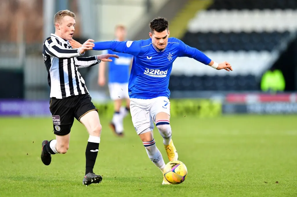 ‘Beste van Europa’: Barcelona-legende Gheorghe Hagi maakt gedurfde Rangers-claim terwijl hij zoon Ianis verdedigt' title='‘Beste van Europa’: Barcelona-legende Gheorghe Hagi maakt gedurfde Rangers-claim terwijl hij zoon Ianis verdedigt