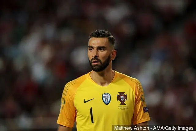 Portugalilainen Rui Patricio UEFA Nations Leaguen A-lohkon kolmannen ottelun aikana Portugalin ja Italian välillä Estadio do Sport Lisboa e Benficassa 10. syyskuuta 2018 Portugalissa Lissabonissa.' title='Rui Patricio jakaa jotain, minkä hän on huomannut liittyessään Wolvesiin