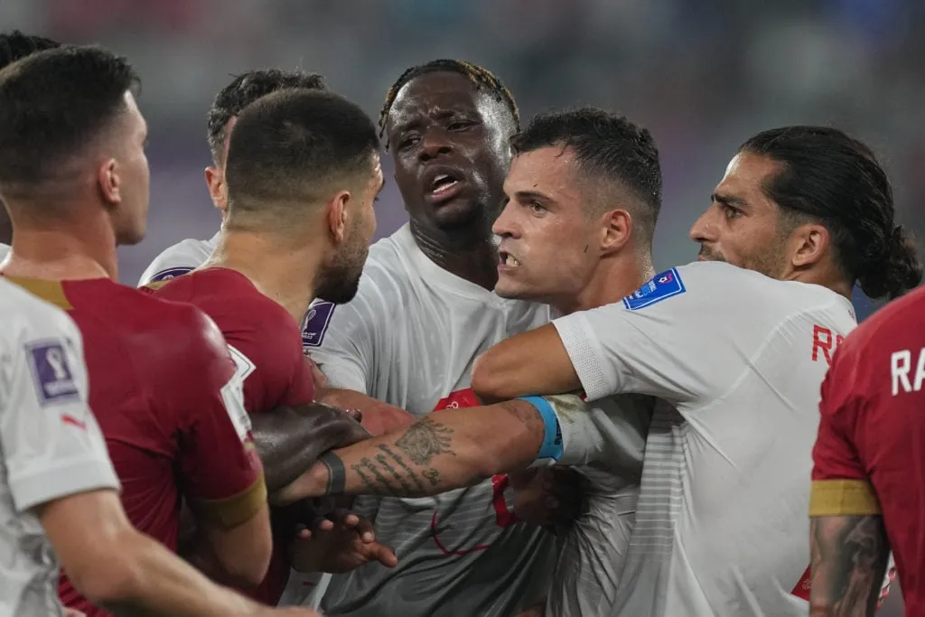 Serbia mot Sveits: Gruppe G - FIFA World Cup Qatar 2022' title='Granit Xhaka på vei til Arsenal timer etter Sveits-VM-nederlaget