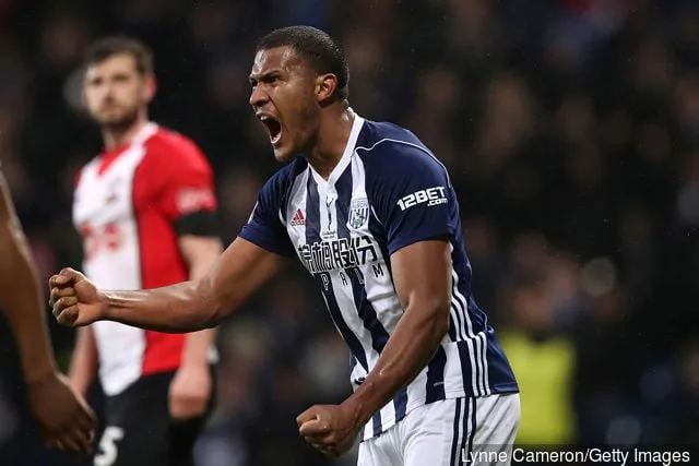 Jose Salomon Rondon del West Bromwich Albion festeggia il secondo gol del suo fianco durante la partita della Premier League tra West Bromwich Albion e Southampton al The Hawthorns il...' title=''Non andartene': alcuni fan del West Brom rispondono al tweet di Salomon Rondon