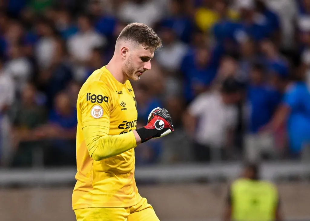 Cruzeiro v Athletico Paranaense - Brasileirao 2023' title='Los porteros no internacionales de Brasil perfilados como las ausencias de Alisson y Ederson contra Inglaterra explicadas