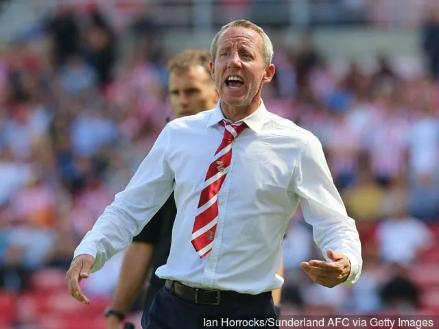 Charlton-manager Lee Bowyer under Sky Bet League One-kampen mellom Sunderland og Charlton Athletic på Stadium of Light 4. august 2018 i Sunderland Storbritannia.' title='Hvem er Karlan Grant? Fem fakta om spissen Rangers skal ha som Alfredo Morelos langsiktige etterfølger på Ibrox