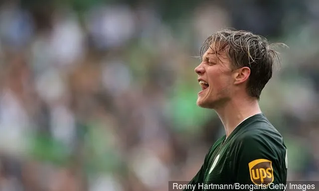 Wout Weghorst de Wolfsburg célèbre après avoir marqué 4-0 lors du match de Bundesliga entre le VfL Wolfsburg et le FC Augsburg à la Volkswagen Arena le 18 mai 2019 à Wolfsburg en Allemagne.' title='Wout Weghorst serait une signature très intelligente pour Everton