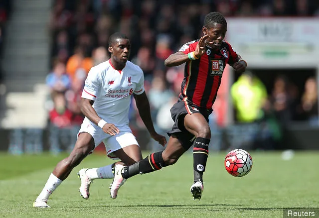 リバプール' title='グラデルがクックとの写真をツイッターに投稿 リーズファンが反応