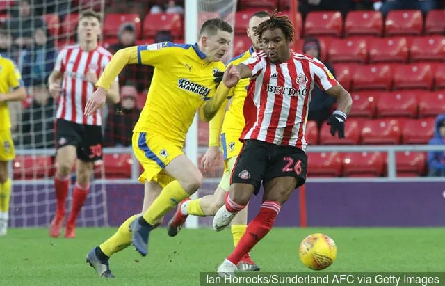 Kazaiah Sterling från Sunderland under Sky Bet League One-matchen mellan Sunderland och AFC Wimbledon på Stadium of Light den 2 februari 2019 i Sunderland Storbritannien.' title='Doncaster Rovers-fansen reagerar på Tottenham Hotspur-ägda Kazaiah Sterlings uppvisning