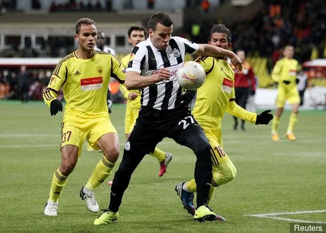 Newcastle United' title='Entinen puolustaja Steven Taylor osuu Newcastle Unitediin