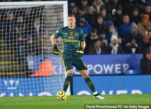 Arsenalin Bernd Leno toiminnassa Leicester Cityn ja Arsenal FC:n välisessä Valioliiga-ottelussa The King Power Stadiumilla 9. marraskuuta 2019 Leicesterissä Iso-Britanniassa.' title='Raportti: Bayern München on kiinnostunut Arsenalin maalivahti Bernd Lenosta
