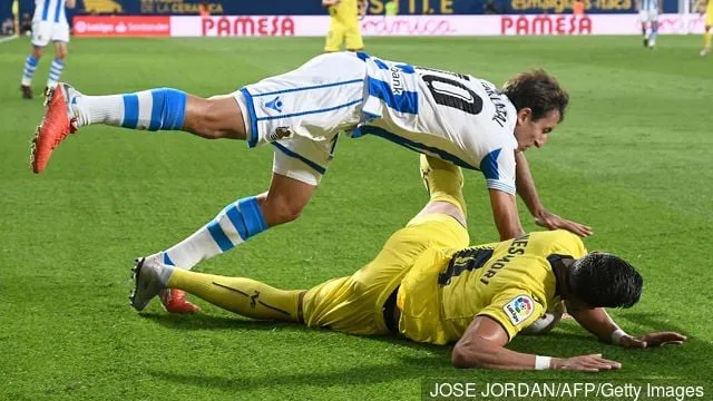 Königliche Gesellschaft' title='„Schrecklicher Fehler“: Der ehemalige Everton-Verteidiger Ramiro Funes Mori erlebt ein Albtraum-Debüt