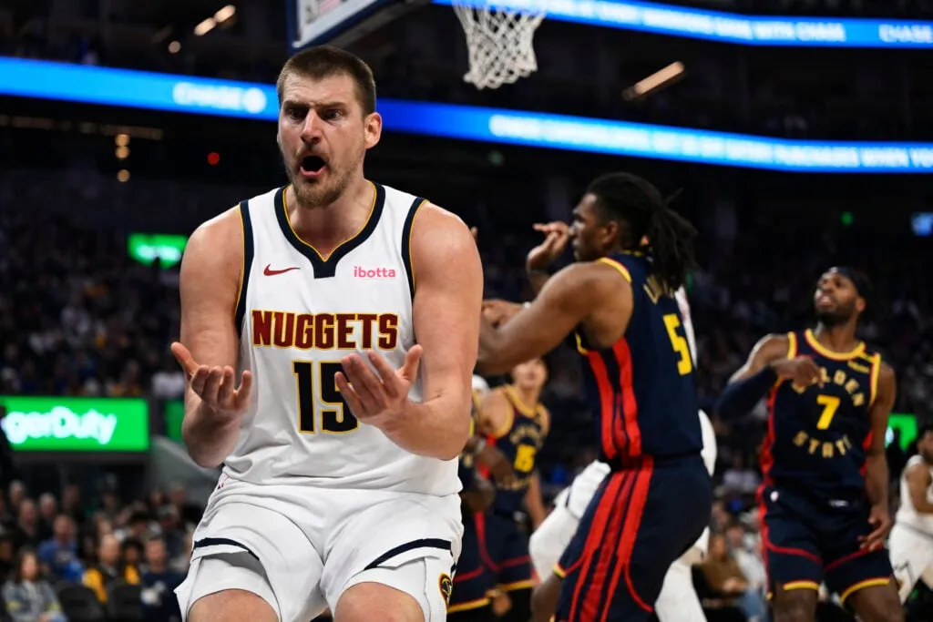 Denver Nuggets mot Golden State Warriors' title='NBA-fans säger alla samma sak som Nuggets brandchef Mike Malone och GM Calvin Booth