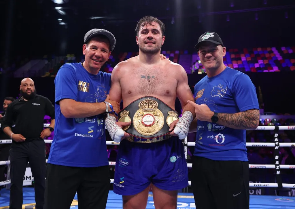 Dave Allen bestätigt, dass er gegen einen Schwergewichtsriesen kämpfen will, der keinen Respekt vor Mike Tyson und Lennox Lewis hat