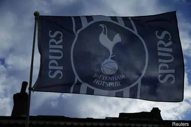 Tottenham Hotspur zászló' title='Funsho Bamgboye Liverpool és Tottenham vágyáról beszél