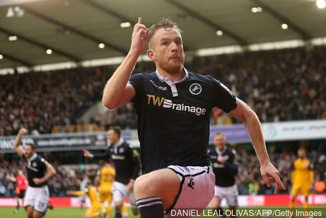 Забыты чалавек Дэрбі Каўнці Алекс Пірс уражвае ў Мілуоле, спадзяецца на адкліканне з Ірландыі