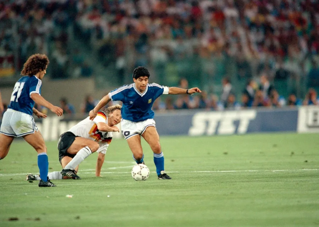 Заходняя Германія - Аргенціна - фінал чэмпіянату свету па футболе 1990' title='Колькі чэмпіянатаў свету выйграў Дыега Марадона? Рэкорд Аргентыны