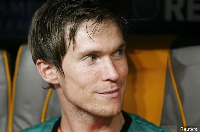 Alexander Hleb - Barcelona' title='Gallas selittää, että hän valitsi Arsenalin numero 10 paidan