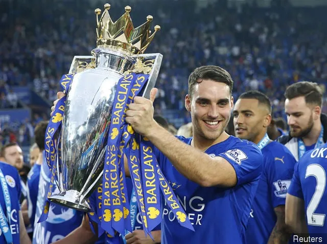 Leicester Citys mittfältare Matty James tar till Twitter för att uttrycka glädje över återgången till handling