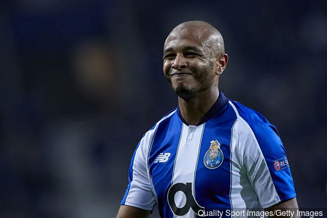 FC Porton Yacine Brahimi reagoi UEFA:n Mestarien liigan D-ryhmän ottelun aikana FC Porton ja FC Schalke 04:n välillä Estadio do Dragaossa 28. marraskuuta 2018 Porto Portugalissa.' title='Raportti: Everton palaa Porton laitahyökkääjä Yacine Brahimille