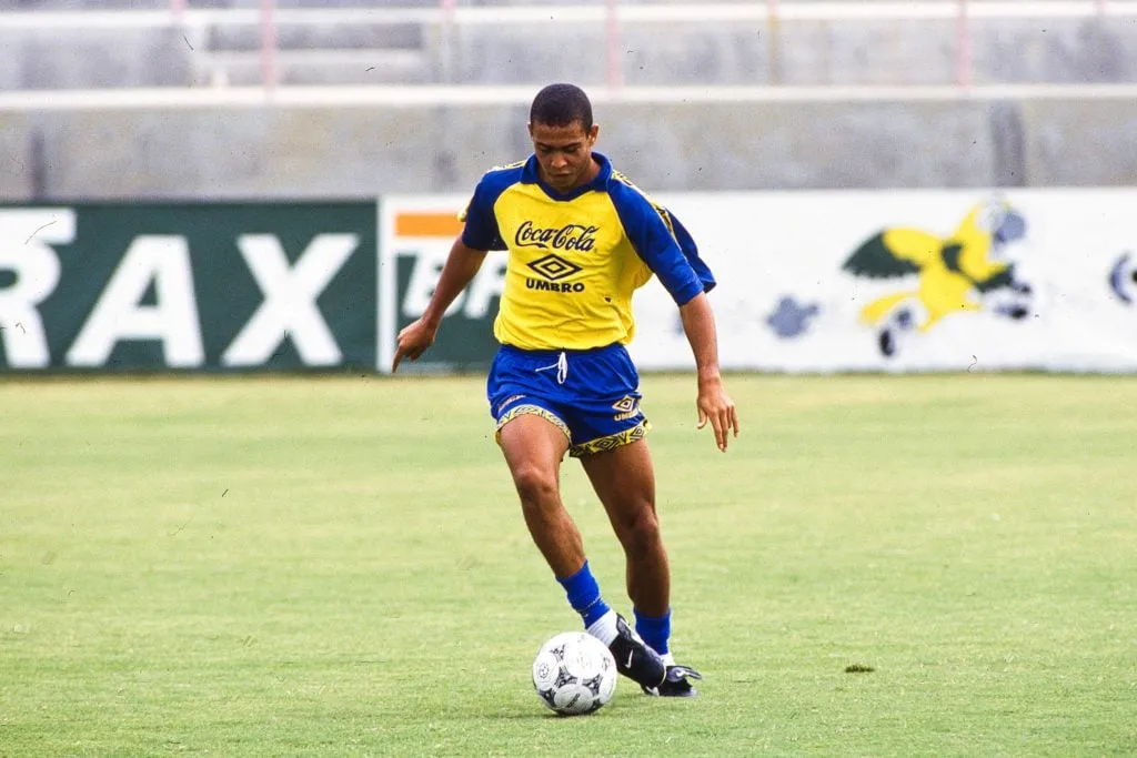 브라질 훈련 세션 - 1994년 월드컵' title='호날두는 월드컵을 몇 번이나 우승했나요? 브라질 아이콘의 토너먼트 기록