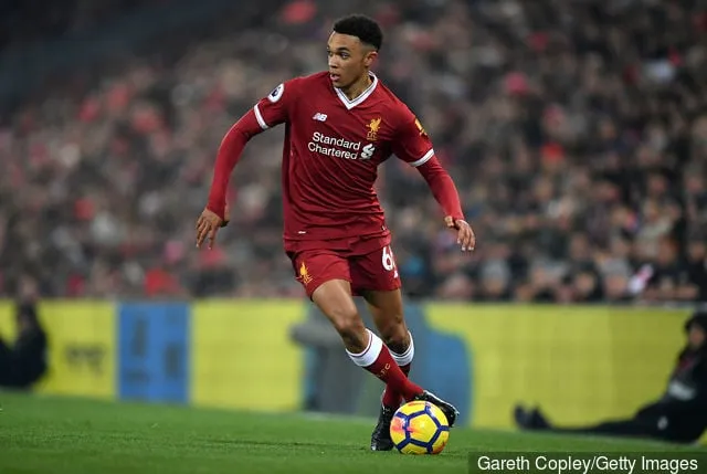 Liverpools Trent Alexander-Arnold sänder ett rallybudskap inför säsongsöppningen; fansen svarar