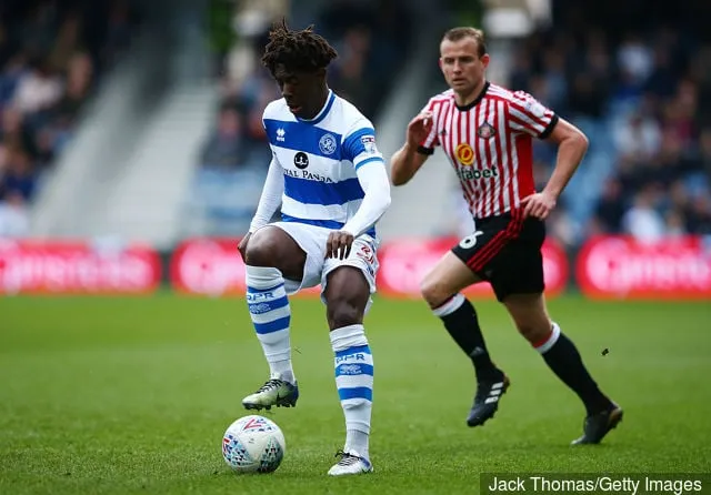 Los aficionados del Queens Park Rangers reaccionan en Twitter a la actuación de Ebere Eze ante el Aston Villa