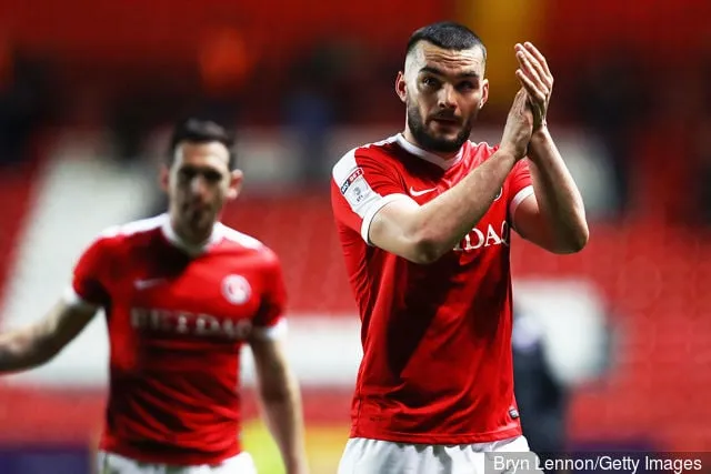 Ex-Hoops-ster Tony Watt legt bizarre omstandigheden uit die leidden tot Celtic-debuut