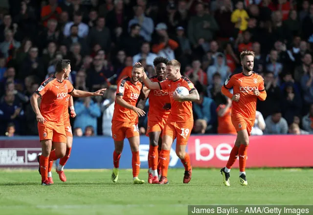 7 grootste clubs die nog nooit in de Premier League hebben gespeeld