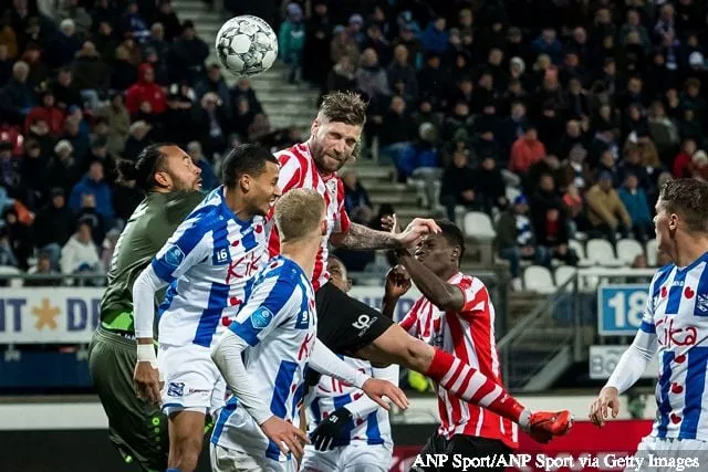 (왼쪽부터) 골키퍼 워너 한 SC 헤렌벤 SC 헤렌베인 리카르도 반 레인 SC 헤렌벤 옌스 오드가드 스파르타 로테르담 라르스 벨드베이크 스파르타 로테르담 조르디 라그나르 아체...' title='도시에 기반을 두지 않은 최고의 축구 클럽 7개