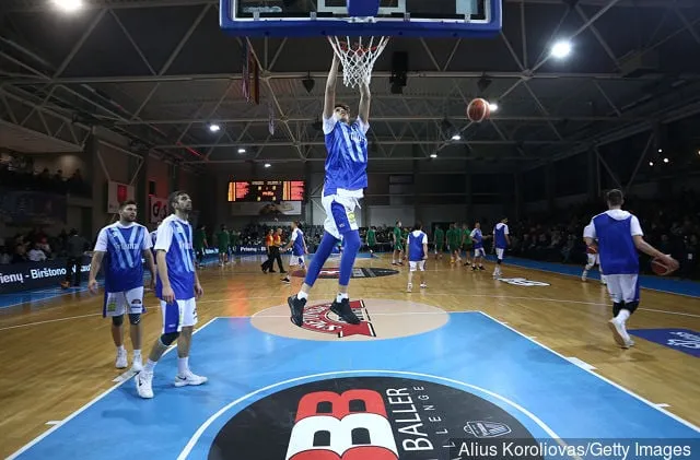 LaMelo Ball of Vytautas Prienai före matchen mellan Vytautas Prienai och Zalgiris Kauno den 9 januari 2018 i Prienai Litauen.' title='7 länder där fotboll inte är den populäraste sporten