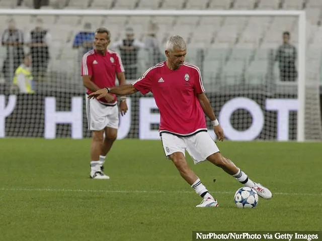 Fabrizio Ravanelli avant le match de Coupe de l'UNESCO entre Juventus Legends et Boca Legends au Juventus Stadium de Turin le 8 septembre 2015 à Turin en Italie. (Photo de Loris Roselli' title='7 joueurs relégués de Premier League les plus performants
