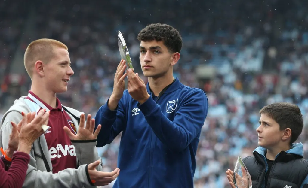 Sonny Perkins et Josh Cullen dans West Ham XI s'ils gardaient leurs meilleurs espoirs
