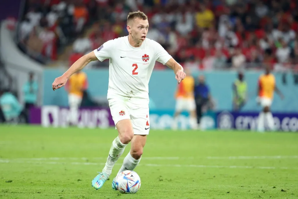 L’asso della Coppa del Mondo riceve recensioni contrastanti dai media del suo paese mentre la mossa del Celtic sembra vicina