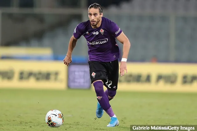 Martin Caceres de l'ACF Fiorentina en action lors du match de Serie A entre l'ACF Fiorentina et l'UC Sampdoria au Stadio Artemio Franchi le 25 2019 septembre à Florence en Italie.' title='Les 7 premières signatures de Pep Guardiola à Barcelone : où sont-elles maintenant ?