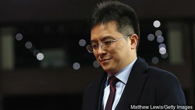 Tony Xia, Besitzer von Aston Villa, schaut vor dem Sky Bet Championship-Spiel zwischen Aston Villa und Sunderland im Villa Park am 21. November 2017 in Birmingham, England, zu.' title='Tony Xia reagiert auf Twitter auf John Terrys Aston Villa-Rückkehr